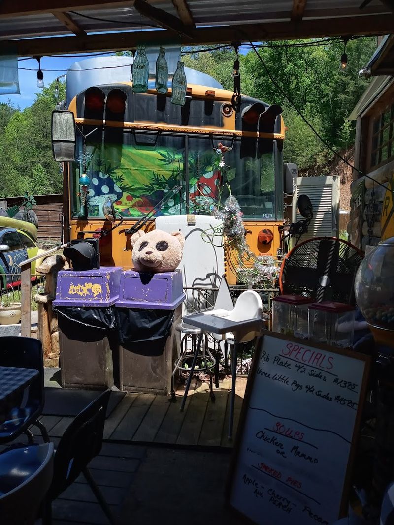 Doc's 321 Cafe, Cosby