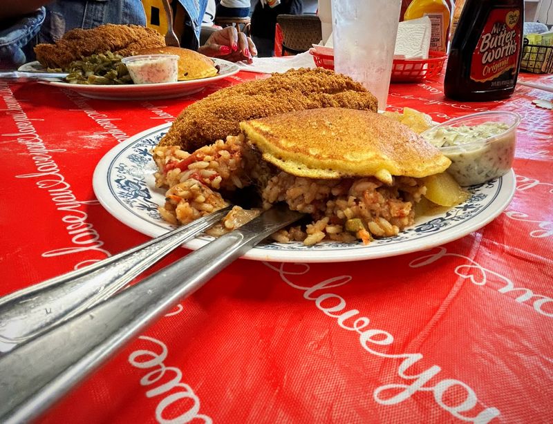 French Toast And Pancakes For Those Who Prefer Something Sweet