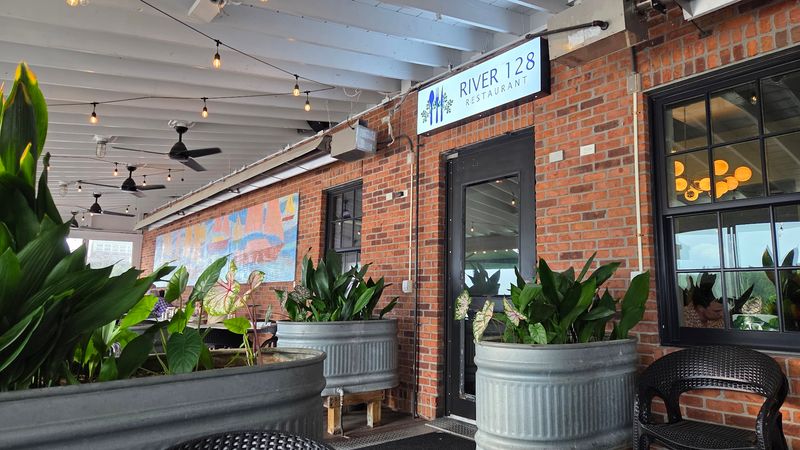 River 128 Restaurant