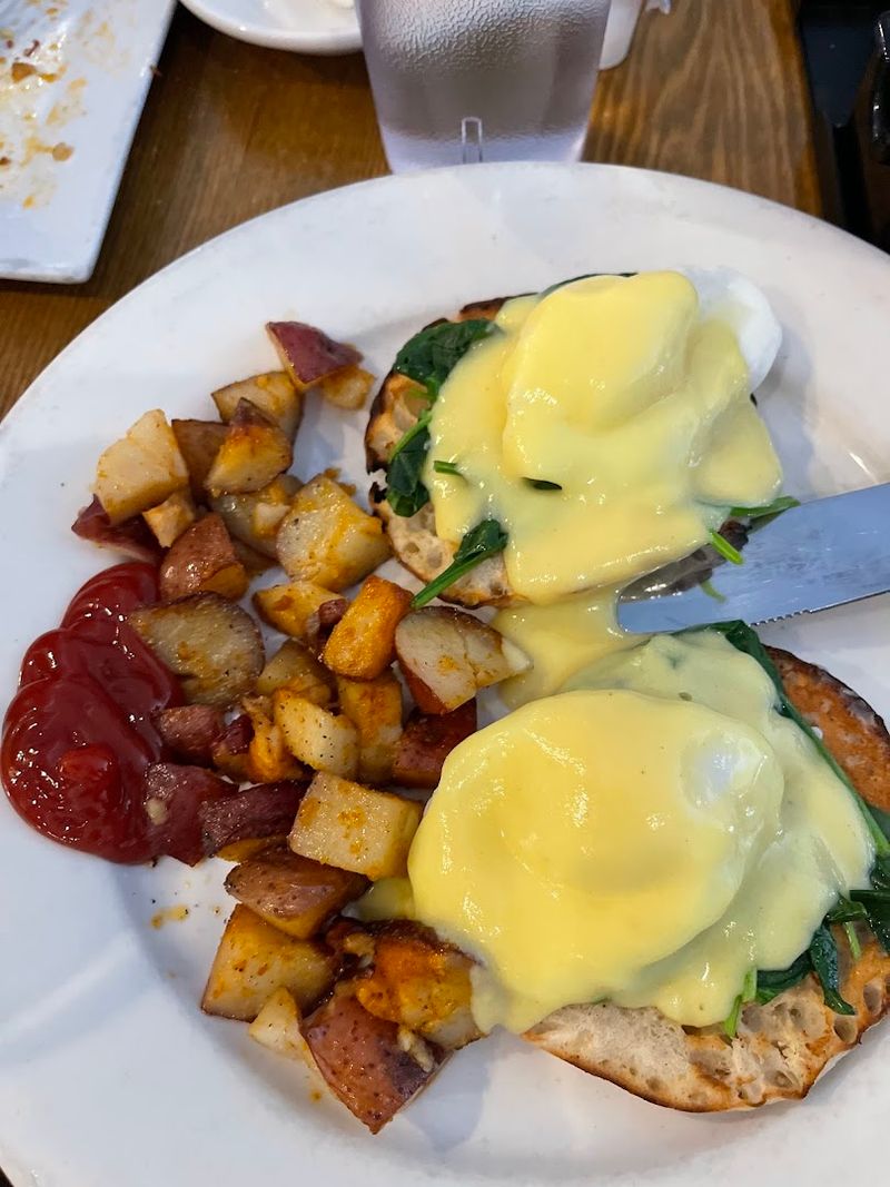 Mul's Diner Breakfast Lives On Here