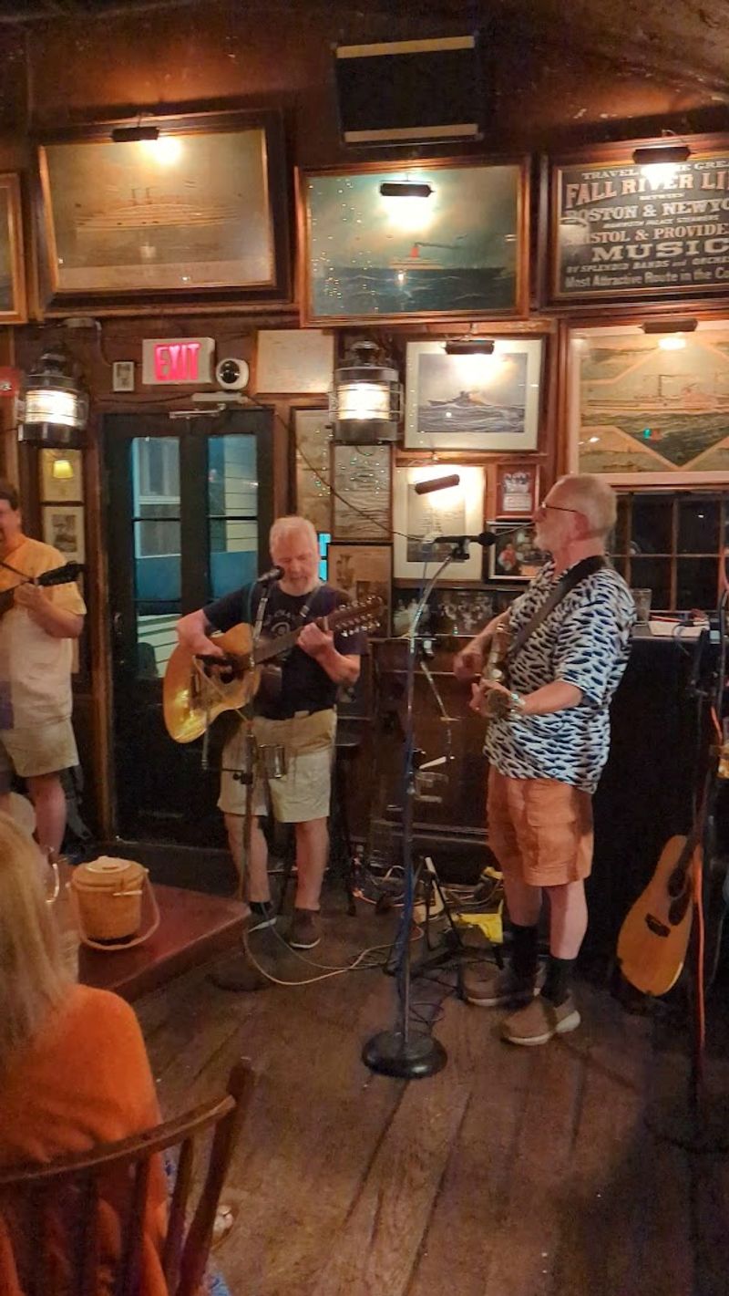 Live Entertainment And The Rhythm