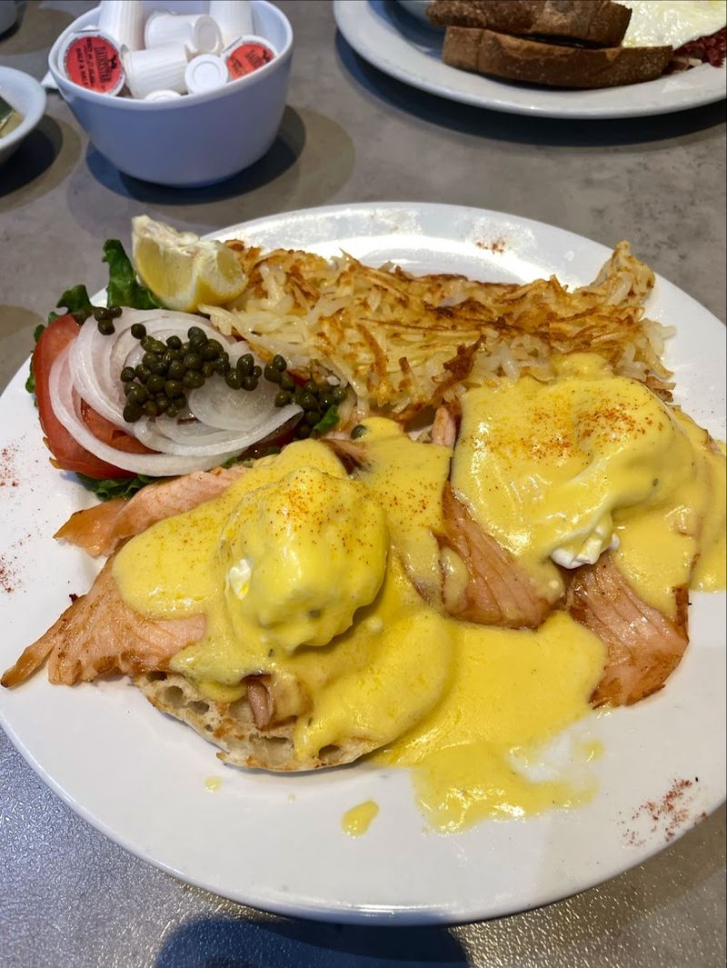 Peg's Glorified Ham N Eggs