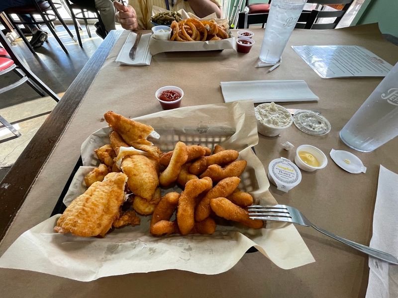 Fried Seafood For Classic Comfort Food Fans