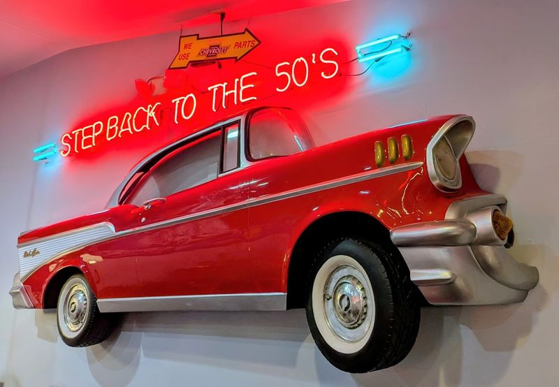 The 1950s Atmosphere You Have To See In Person