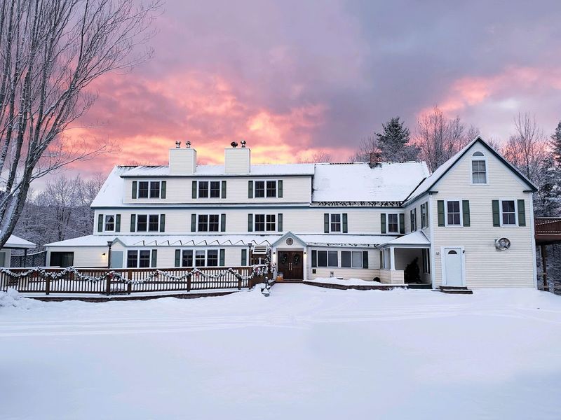 Inn At Ellis River