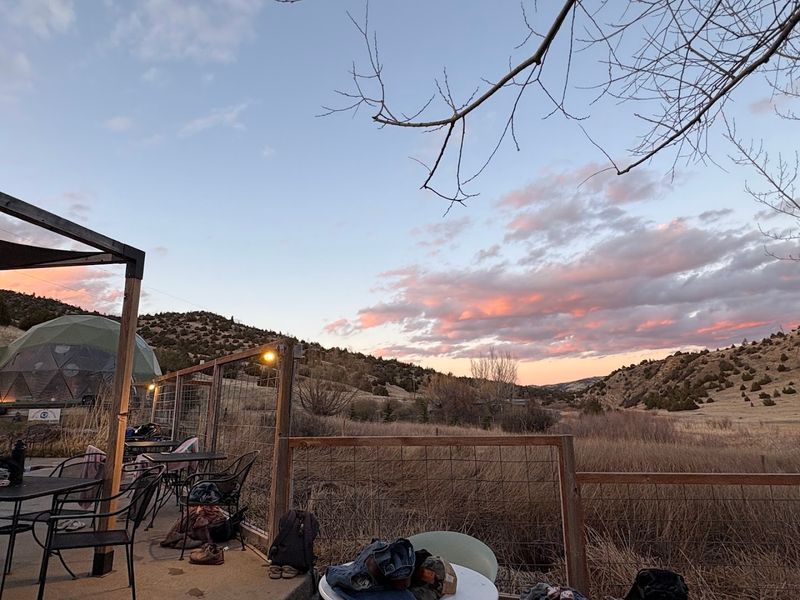 Available Amenities And Accommodations Nearby