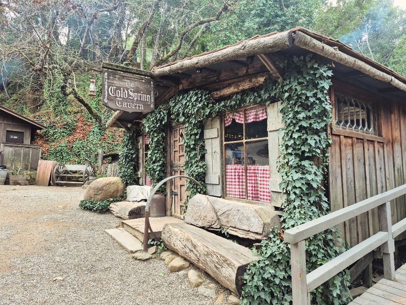 A Stagecoach Stop That Never Stopped Serving