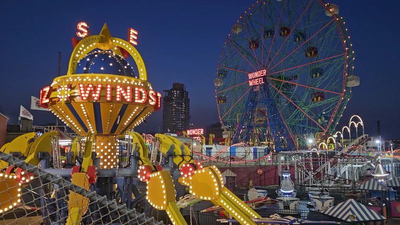 The Wonder Wheel Turns 100 And Keeps On Spinning