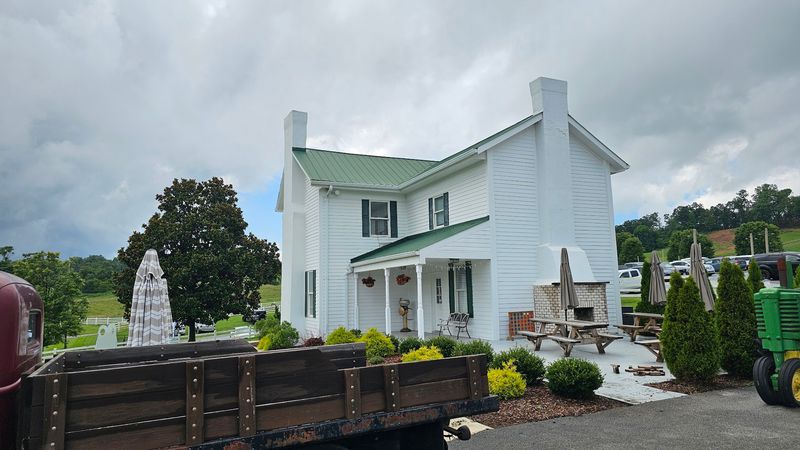 The Kitchen At Grace Meadows Farm, Jonesborough