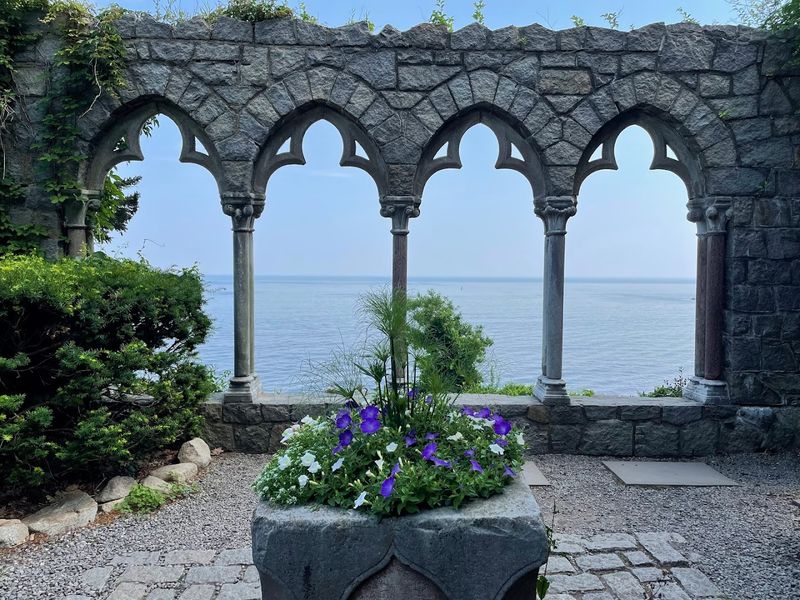 Hammond Castle, Gloucester