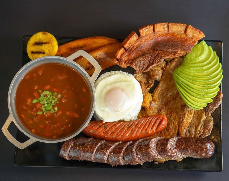 Colombia — Paraiso Colombiano
