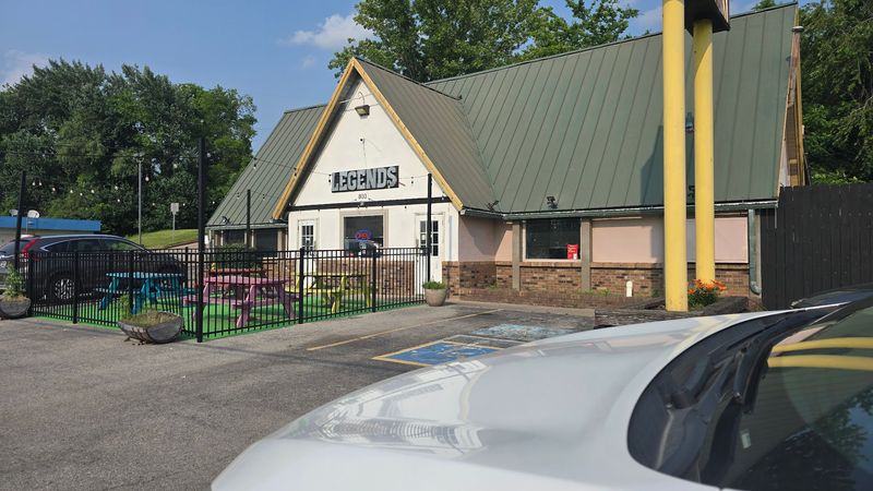 Legends Smokehouse & Grill, Clarksville