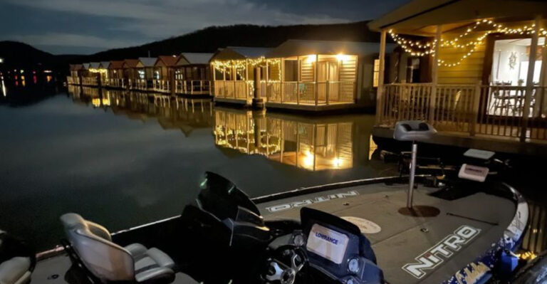 Escape To These Dreamy Floating Cabins On A Tennessee Lake This Summer