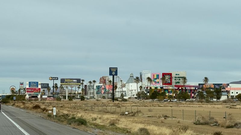 Travelers Still Love Stopping For That Classic Road Trip Photo