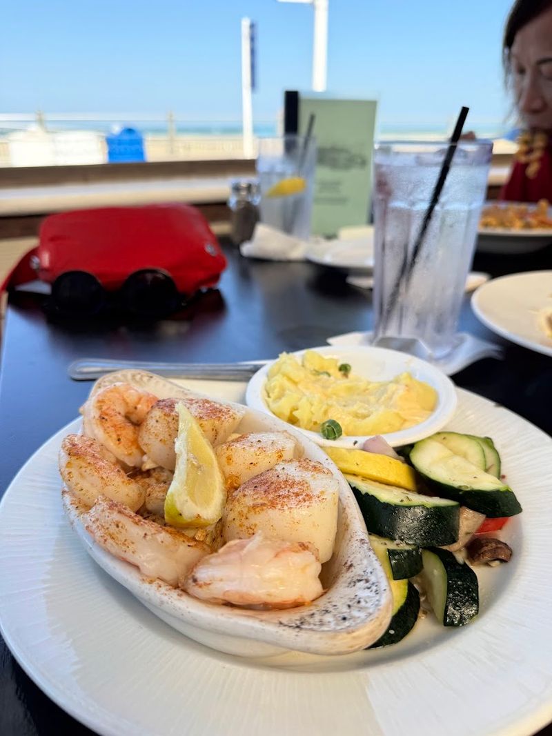 Dining Options Featuring Regional Cuisine