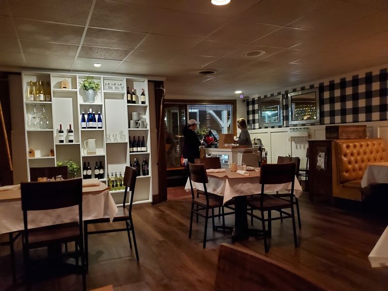 Sherman's At South Main — Greenville, MS