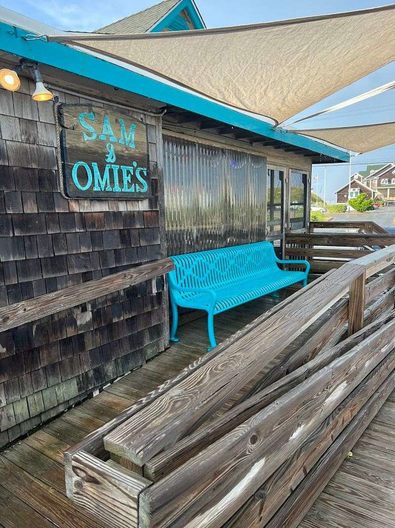 Sam & Omie's