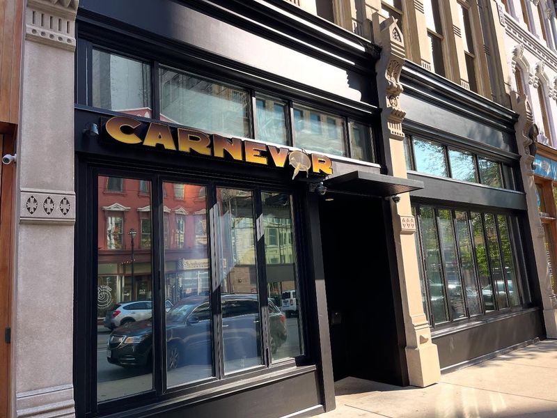 Carnevor Steakhouse Moderne