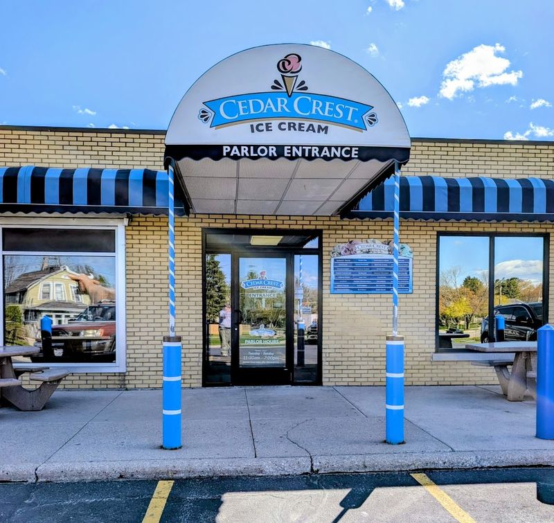 Cedar Crest Ice Cream, Manitowoc