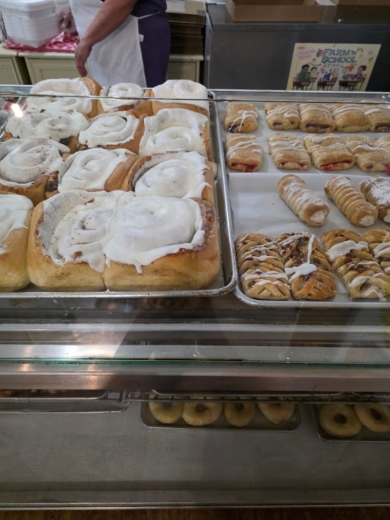 Cinnamon Rolls Worth Waking Up Early For