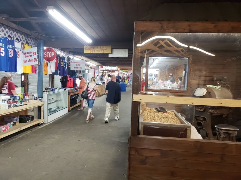 Food Vendors That Make It Hard To Walk Past