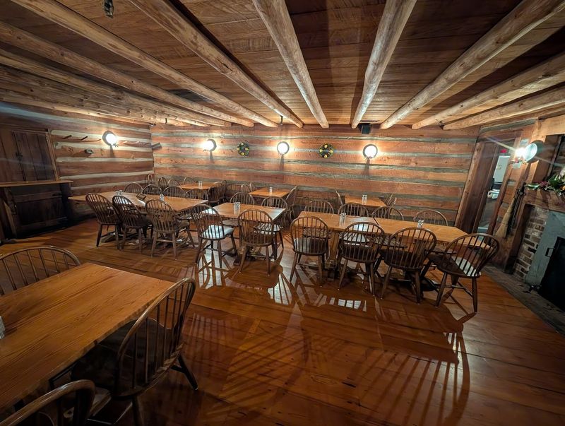 Why This Virginia Tavern Belongs On Your Travel List