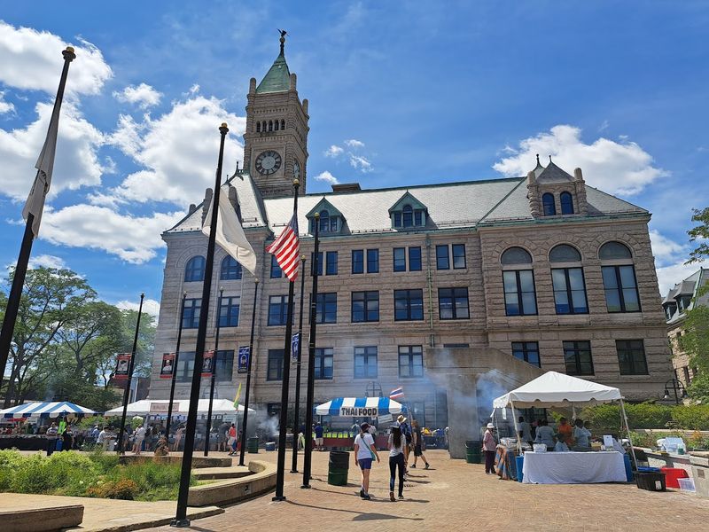 Lowell, Merrimack Valley