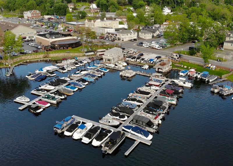 Lake Mahopac (Putnam County, ~1.5 Hours)