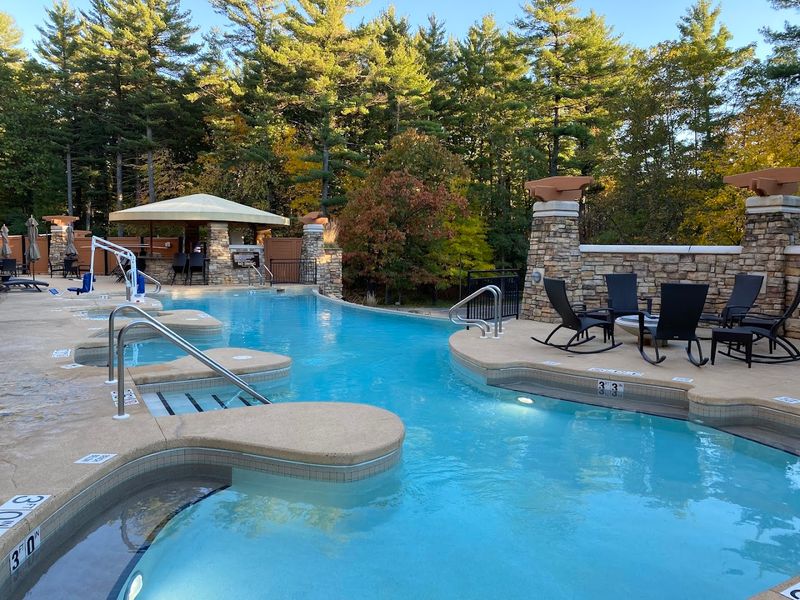The 84-Degree Water Keeps The Spa Mood Going In Every Season