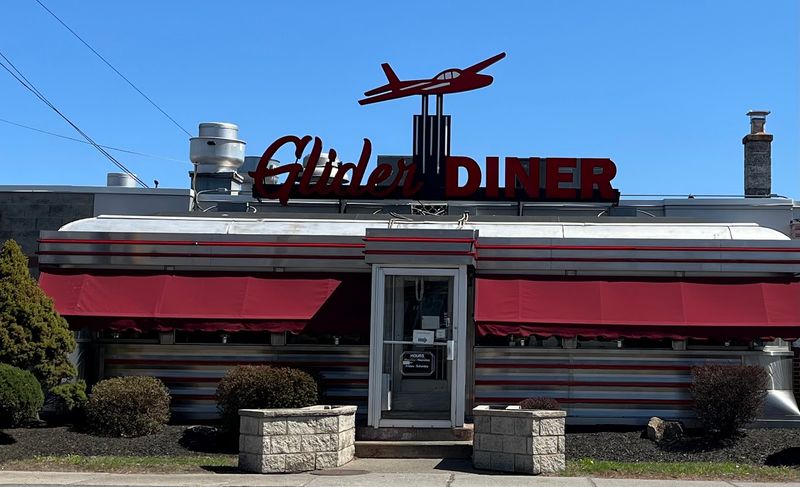 Glider Diner