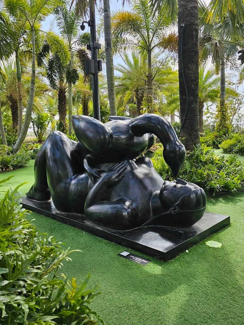 Botero Brings His Bold Curves To Orlando