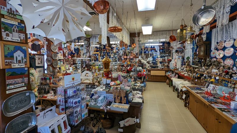 Local Artisan Shops Offering Unique Handmade Goods