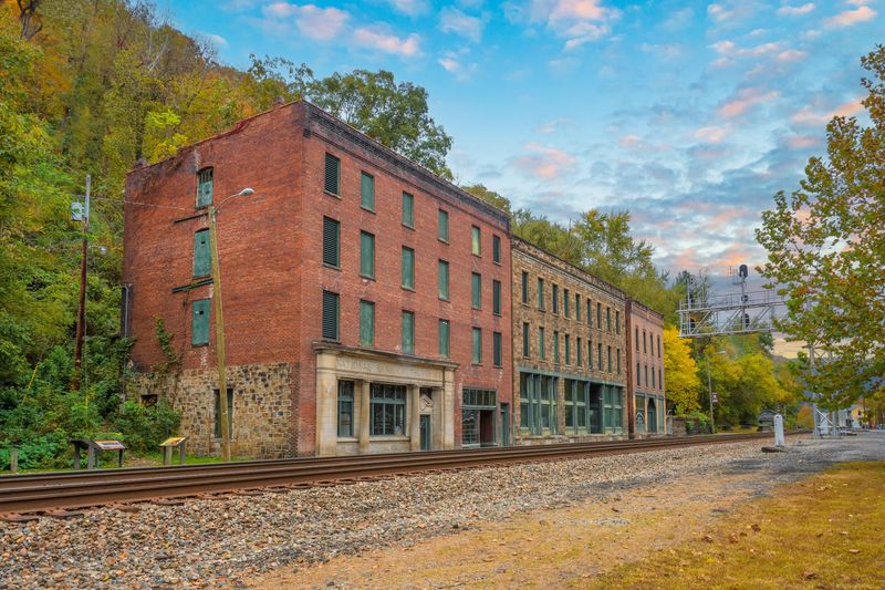 The Legendary Dun Glen Hotel 