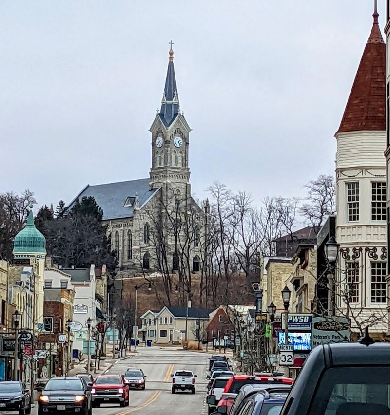Local Shops And Restaurants Make It Easy To Linger