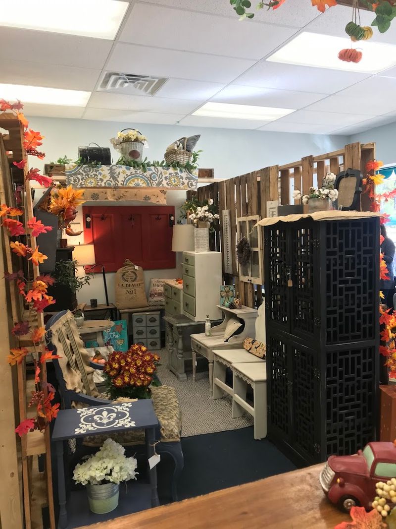 Mudd Dobbers Vintage Shop
