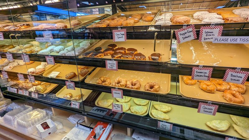 Fresh Donuts That Draw A Crowd Every Single Visit