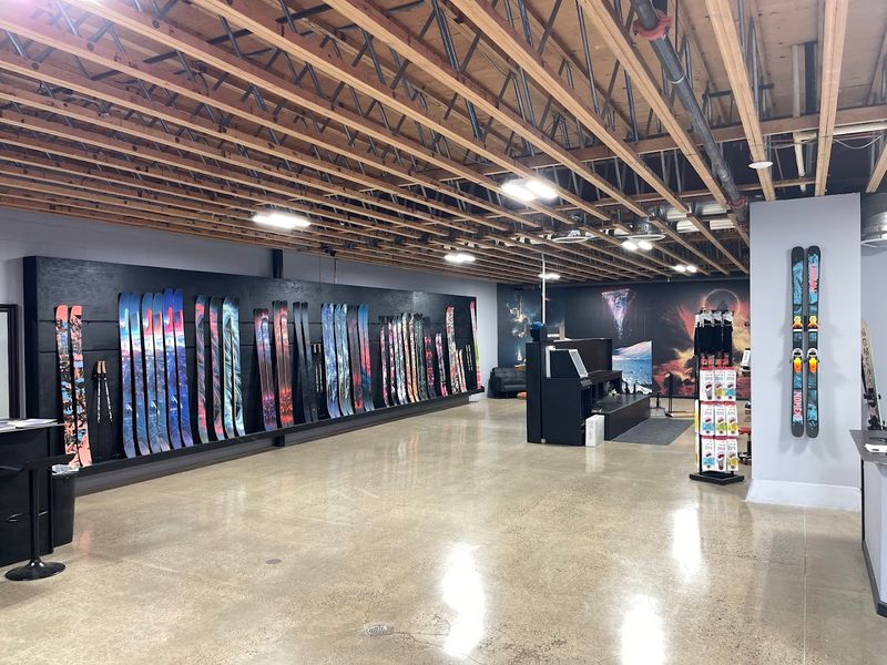 Moment Skis Factory Tour (Reno)
