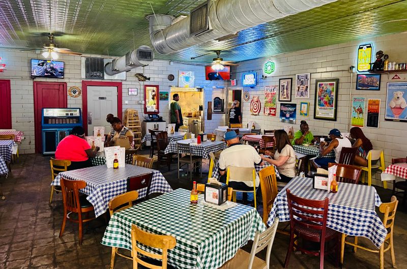 Gus's World Famous Fried Chicken, Memphis