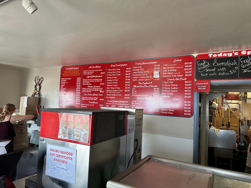 Where Coastal Tradition Meets Fresh Seafood