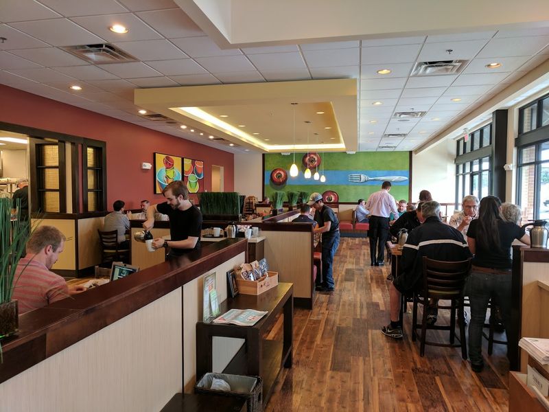 Service Rhythm And What To Expect During Busy Hours