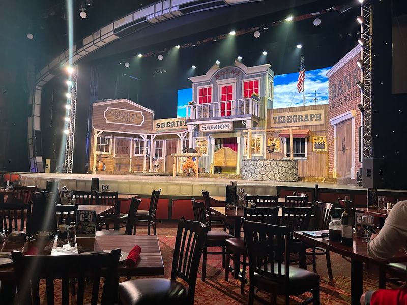 The 700-Seat Venue Makes This Dinner Show Feel Massive