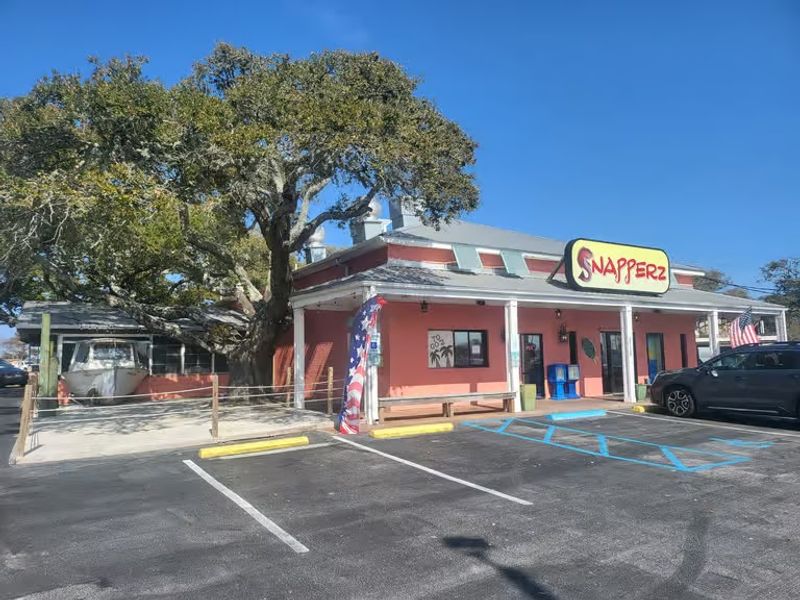 Snapperz Grill & Steam Bar Of Morehead City