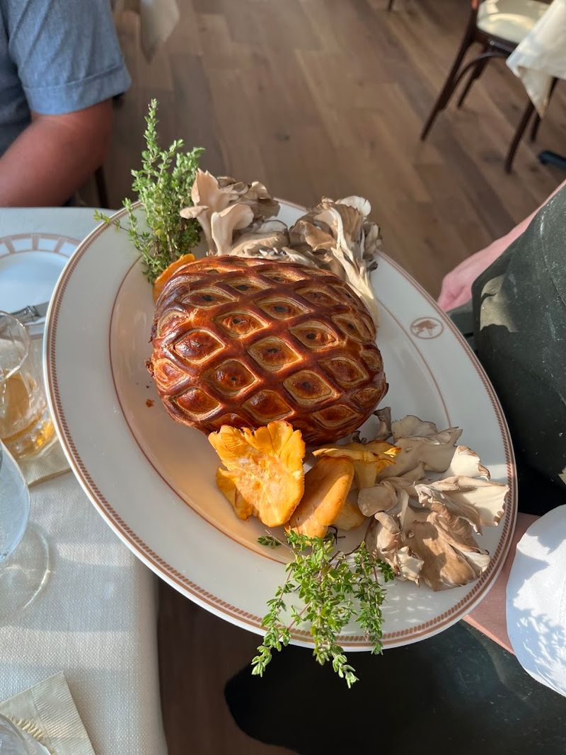The Menu Focuses On Timeless American Classics