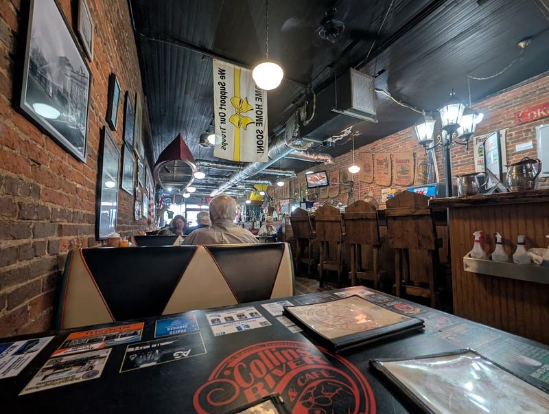 Collin's River BBQ And Cafe, McMinnville