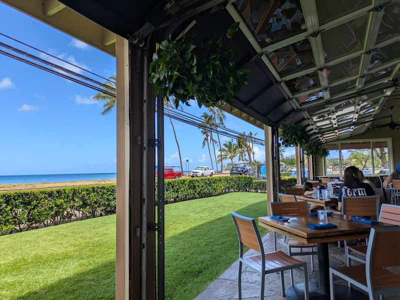 Ambience Of Coastal Dining Experiences