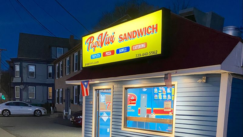 PapiVivi Latin Food & Catering/Tripleta, Chopped Cheese & Shuco City, Lynn