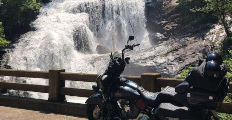 Many Travelers Don’t Know You Can Drive Right Up To This Gorgeous Tennessee Waterfall