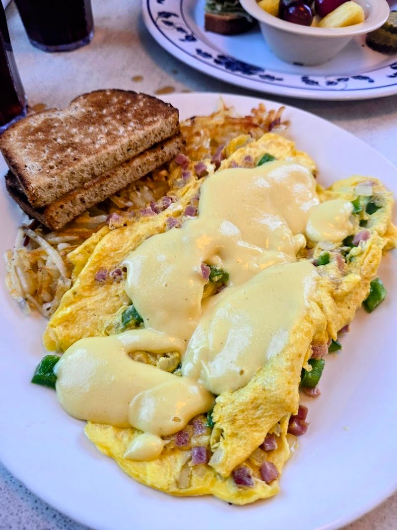 Peg's Glorified Ham N Eggs