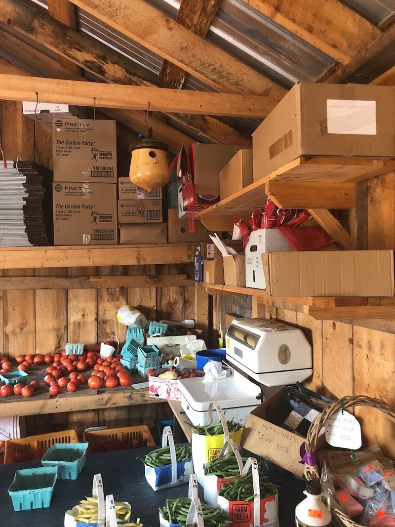 Amish Farm Stand