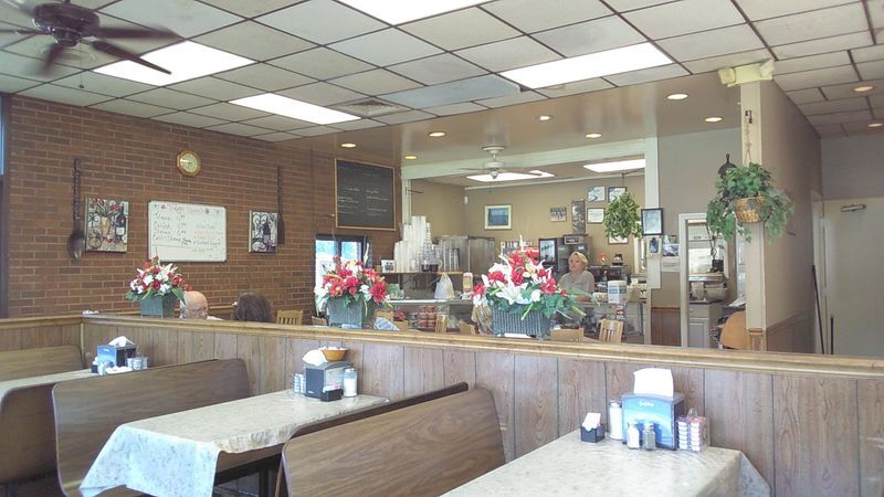 A Relaxed Setting That Keeps People Coming Back